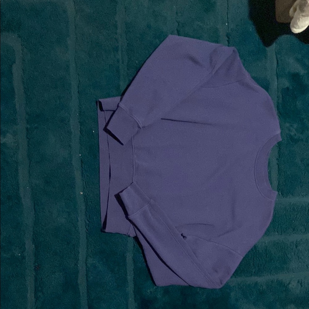 Navy blue cropped crewneck